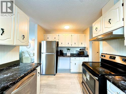1015 Wyllie Crescent, Prince Albert, SK - Indoor Photo Showing Kitchen