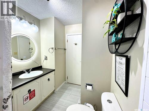 1015 Wyllie Crescent, Prince Albert, SK - Indoor Photo Showing Bathroom