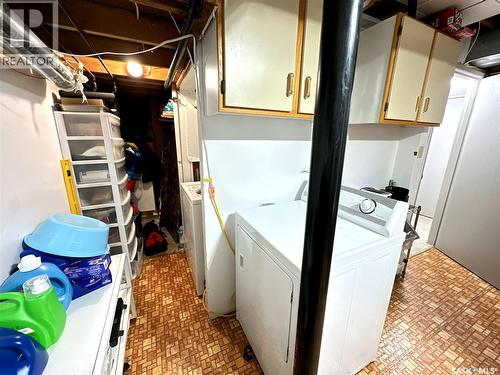 1015 Wyllie Crescent, Prince Albert, SK - Indoor Photo Showing Laundry Room