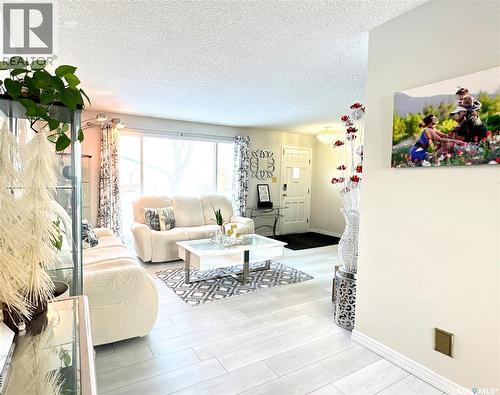 1015 Wyllie Crescent, Prince Albert, SK - Indoor Photo Showing Living Room