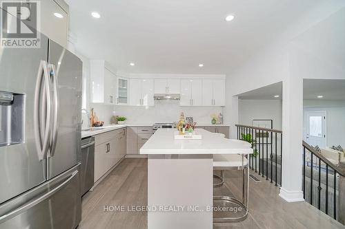 36 Pebblehill Square, Toronto, ON - Indoor Photo Showing Kitchen With Upgraded Kitchen