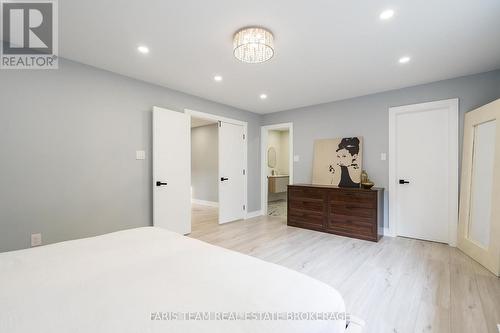 7 Golfview Boulevard, Bradford West Gwillimbury, ON - Indoor Photo Showing Bedroom