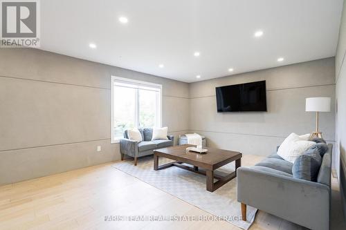 7 Golfview Boulevard, Bradford West Gwillimbury, ON - Indoor