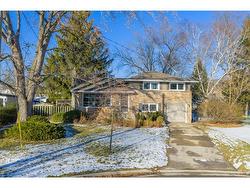 1077 LOCKHART Circle  Sarnia, ON N7S 2E4