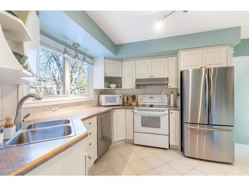 1077 Lockhart Circle, Sarnia, ON 