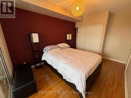 1615 - 9235 Jane Street, Vaughan, ON - Indoor Photo Showing Bedroom