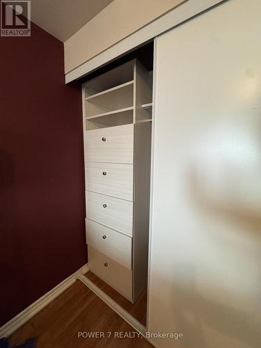 1615 - 9235 Jane Street, Vaughan, ON - Indoor Photo Showing Other Room