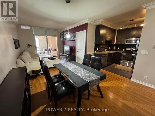 1615 - 9235 Jane Street, Vaughan, ON - Indoor Photo Showing Dining Room
