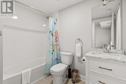 2nd bedroom ensuite - 15 - 2054 Peninsula Road, Muskoka Lakes (Medora), ON - Indoor Photo Showing Bathroom