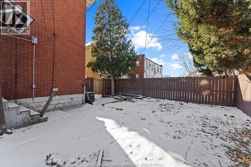 232-234 Giles, Windsor, ON - Outdoor