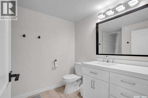 1407 13Th Street E, Saskatoon, SK - Indoor Photo Showing Bathroom