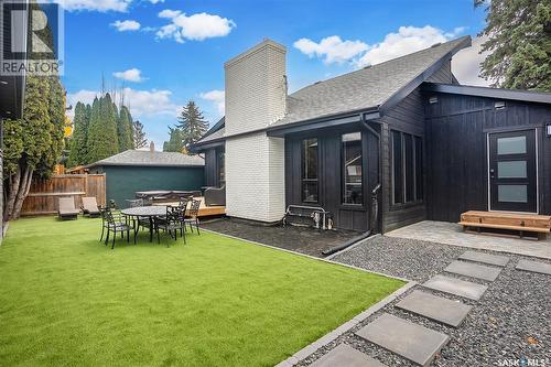 1407 13Th Street E, Saskatoon, SK - Outdoor