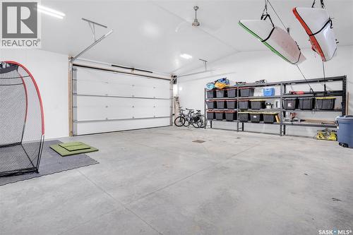 1407 13Th Street E, Saskatoon, SK - Indoor Photo Showing Garage
