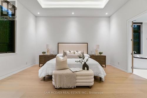 1222 Mississauga Road, Mississauga, ON - Indoor Photo Showing Bedroom