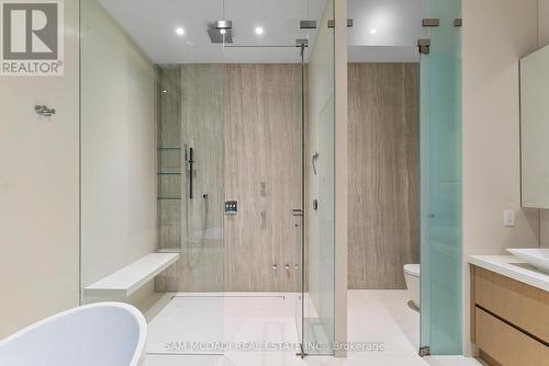 1222 Mississauga Road, Mississauga, ON - Indoor Photo Showing Bathroom