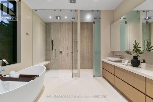 1222 Mississauga Road, Mississauga, ON - Indoor Photo Showing Bathroom