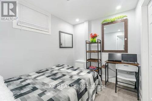 40 Monterey Avenue, Brampton, ON - Indoor Photo Showing Bedroom