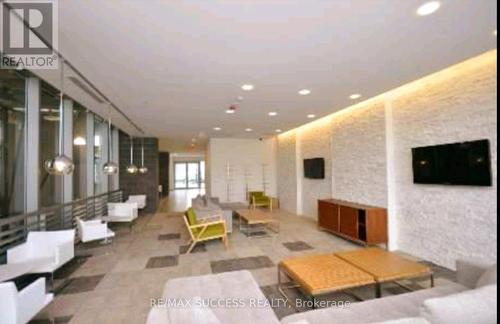 408 - 365 Prince Of Wales Drive, Mississauga, ON - Indoor