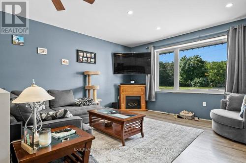 108 Dundas Street, Deseronto (Deseronto (Town)), ON - Indoor Photo Showing Living Room With Fireplace