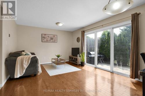 36 Fallowfield Drive, Kitchener, ON - Indoor