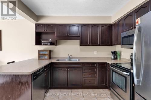 36 Fallowfield Drive, Kitchener, ON - Indoor Photo Showing Kitchen With Double Sink