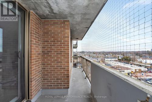 903 - 200 Lafontaine Avenue, Ottawa, ON 