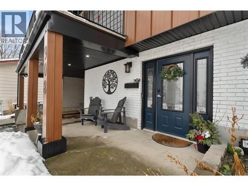 908 Gleneagles Drive, Kamloops, BC - Outdoor With Exterior