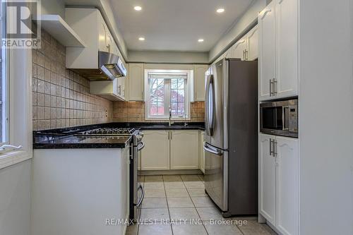 1508 Pinecliff Road, Oakville, ON - Indoor Photo Showing Kitchen