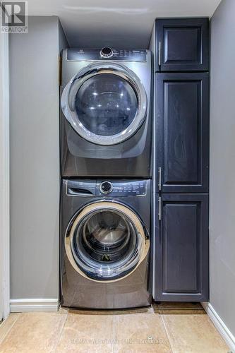 1508 Pinecliff Road, Oakville, ON - Indoor Photo Showing Laundry Room