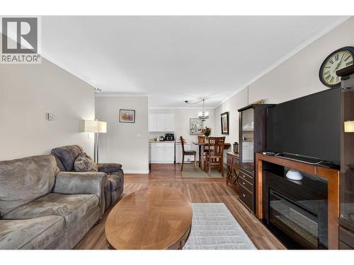 103 George Street Unit# 202, Enderby, BC - Indoor Photo Showing Living Room