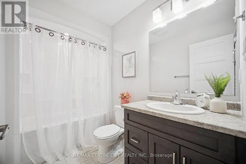 24 Oakmont Street, St. Thomas, ON - Indoor Photo Showing Bathroom