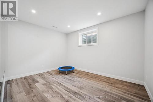 24 Oakmont Street, St. Thomas, ON - Indoor Photo Showing Other Room