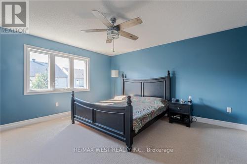 69 Kidd Crescent, New Tecumseth, ON - Indoor Photo Showing Bedroom