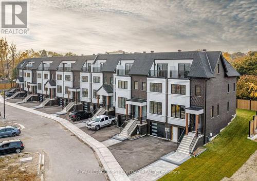 12 Alderwood Lane, Barrie, ON 