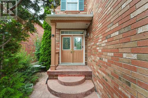 3619 Waterfall Crescent, Mississauga, ON - Outdoor