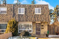 7695 PRIORY CRESCENT  Mississauga, ON L4T 3H6