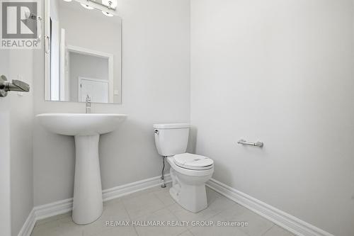 216 Ryan Reynolds Way, Ottawa, ON - Indoor Photo Showing Bathroom