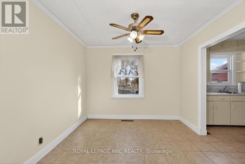 430 Clare Avenue, Welland (Prince Charles), ON - Indoor Photo Showing Other Room