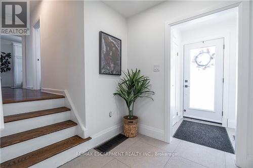 7 Glenmorris Drive, Hamilton, ON - Indoor Photo Showing Other Room