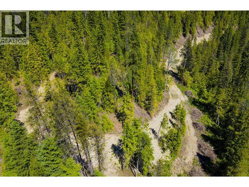 3945 Saunders Road, Passmore, BC 