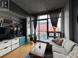 449 - 33 MILL STREET  Toronto, ON M5A 3R3