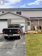 3 Farrell CRES  Elliot Lake, ON P5A 3N5