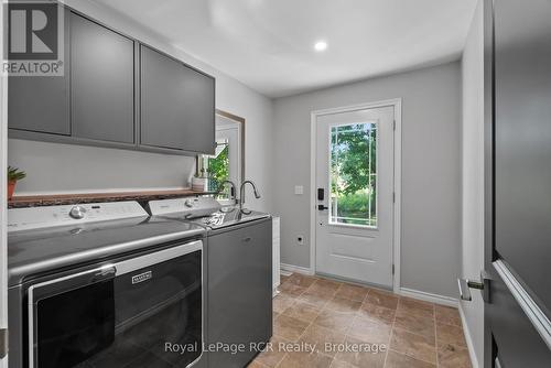 39626 Glenannon Road, Morris Turnberry (Turnberry), ON - Indoor Photo Showing Laundry Room