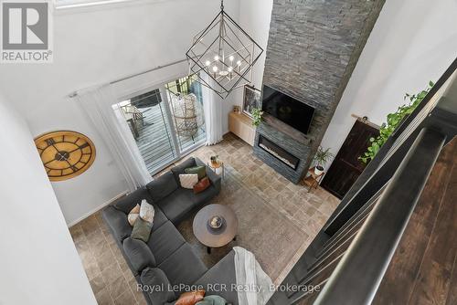 39626 Glenannon Road, Morris Turnberry (Turnberry), ON - Indoor With Fireplace