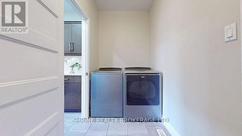1395 Lawson Road, London North (North I), ON - Indoor Photo Showing Laundry Room