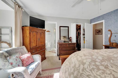 361 Wyndhaven Place, Clearwater, BC - Indoor Photo Showing Bedroom