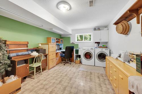 361 Wyndhaven Place, Clearwater, BC - Indoor Photo Showing Laundry Room
