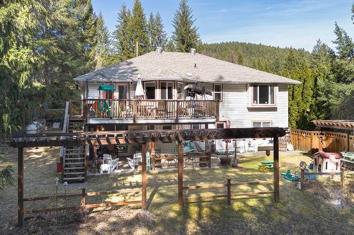 361 Wyndhaven Place, Clearwater, BC - Outdoor With Deck Patio Veranda