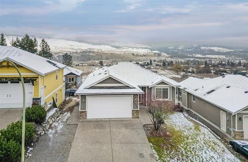 9829 Crimson Road, Lake Country, BC - Outdoor With Facade