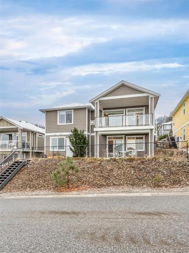 9829 Crimson Road, Lake Country, BC - Outdoor